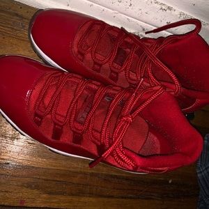 Red Jordan 11 size 10.5